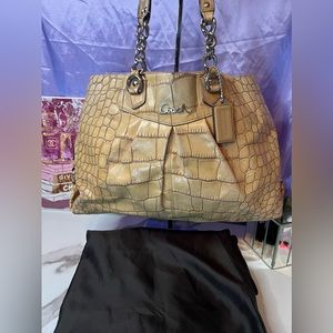 Coach Ashley Vintage F17661 Camel Beige Alligator Leather Carry all Tote Bag